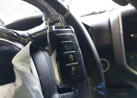 2019 Ram 1500 Big Horn/Lone Star z USA, uszkodzony, nr VIN 1C6SRFFTXKN674611